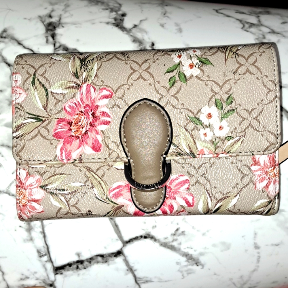 NINE WEST WALLET
